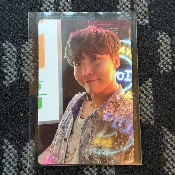 BTS Official J-hope MOTS ON:E Concept Photobook Clue Vers. Photo Card plus More - Picture 2 of 4